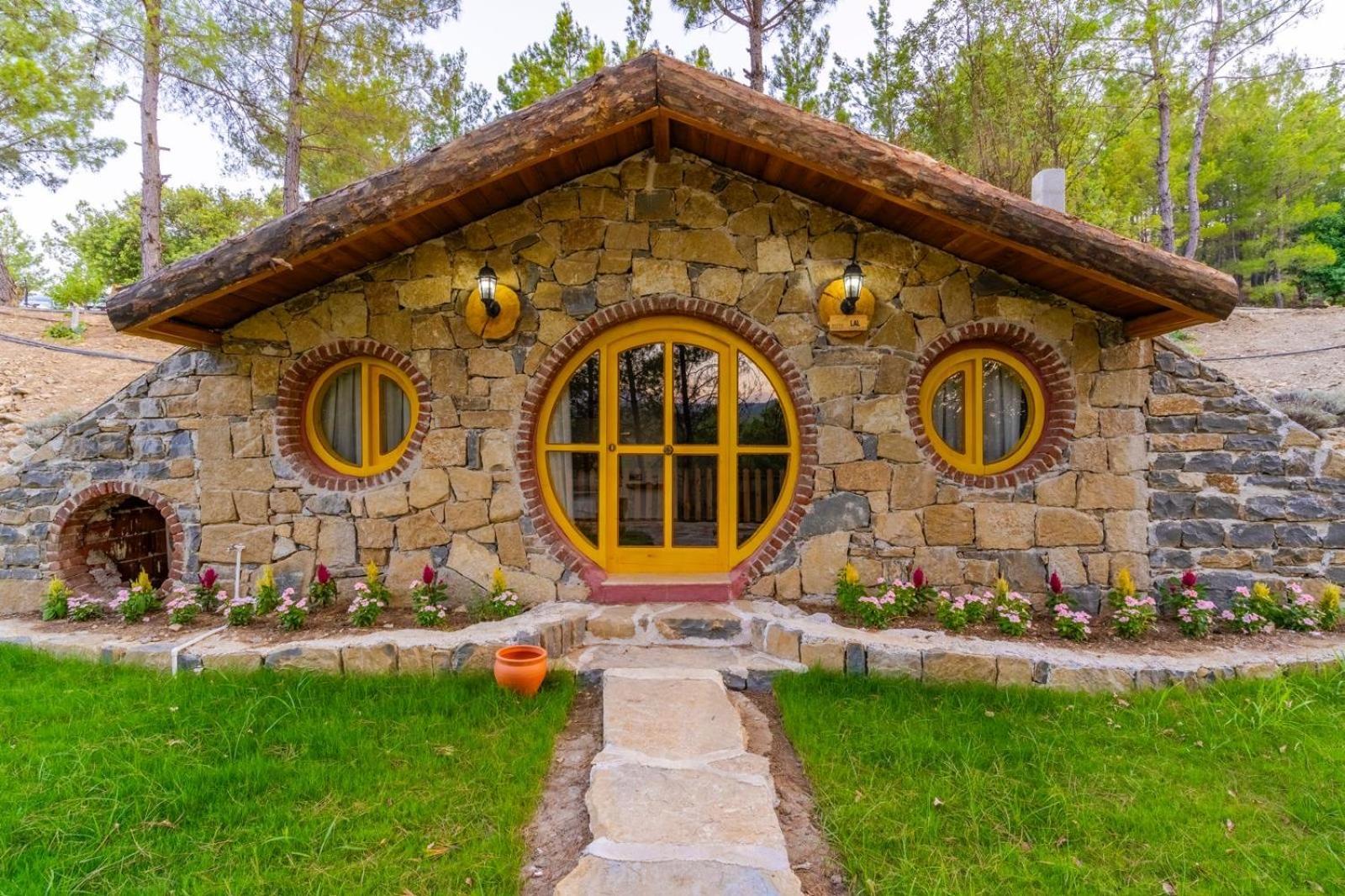 Maison Green Hill Hobbit Villas & Boutique Hotel Antalia Esterno foto